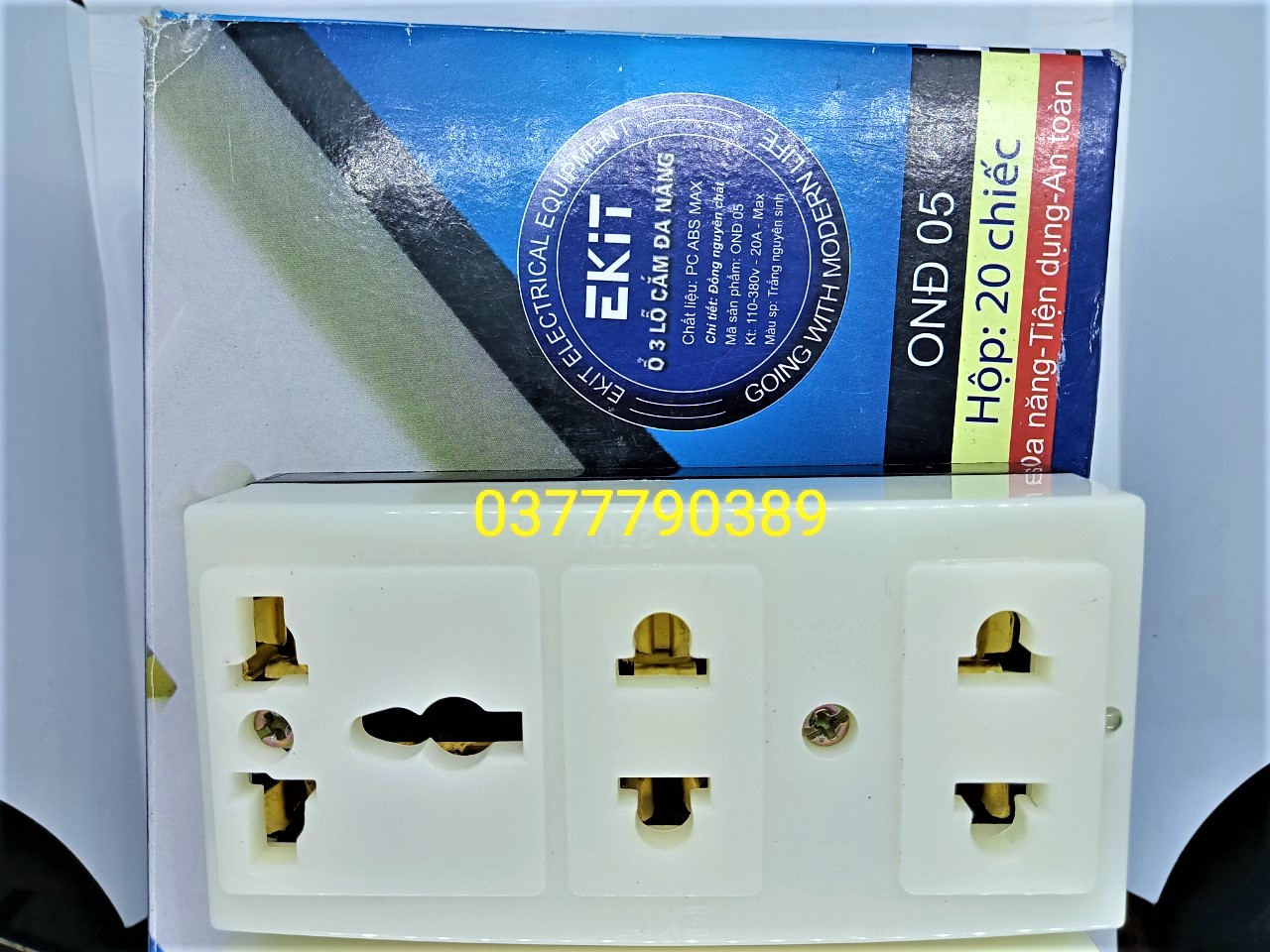 [HCM]ổ cắm 3 lỗ đa năng EKIT