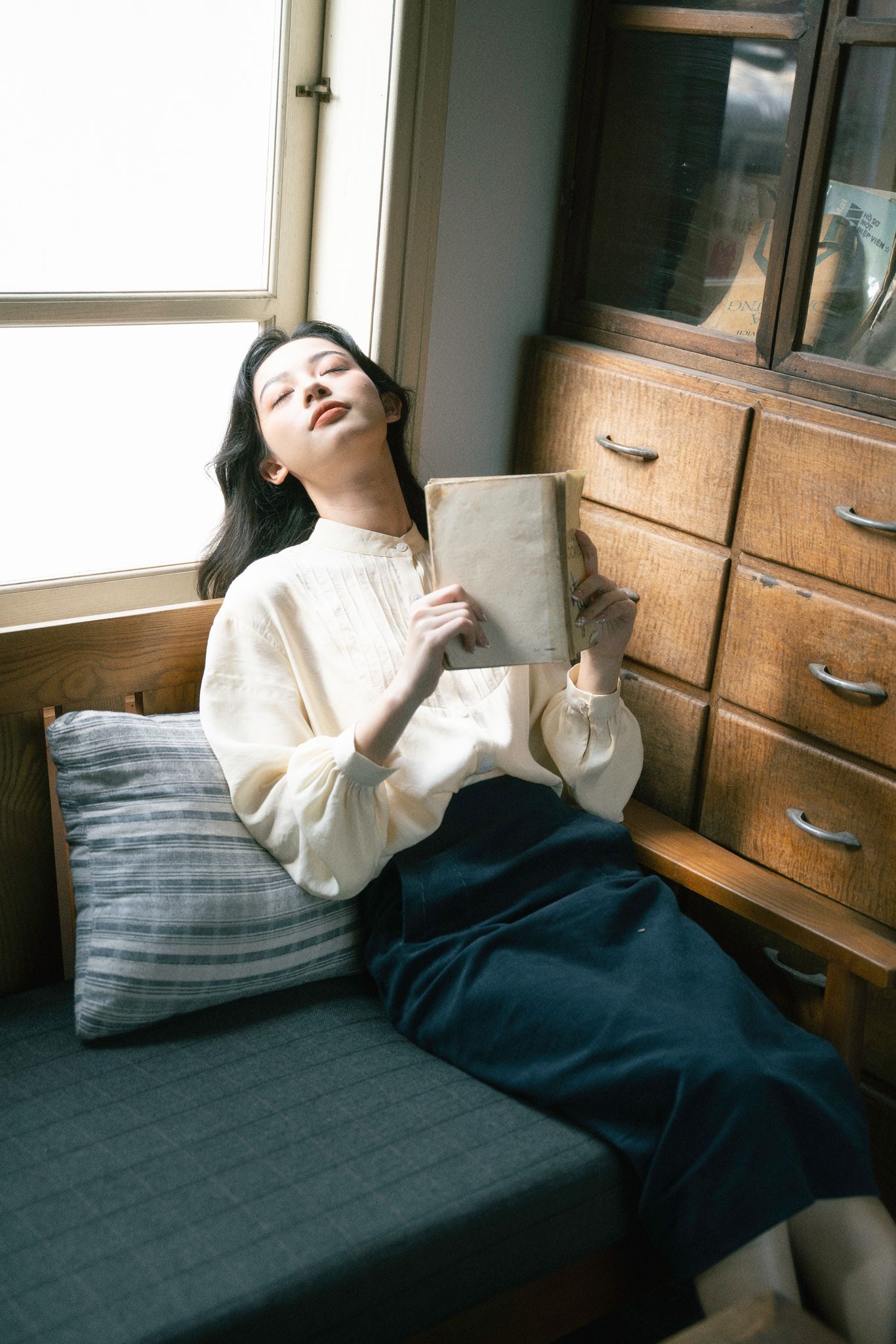 Áo sơ Mi Trần Ly Ngực Be Madelen