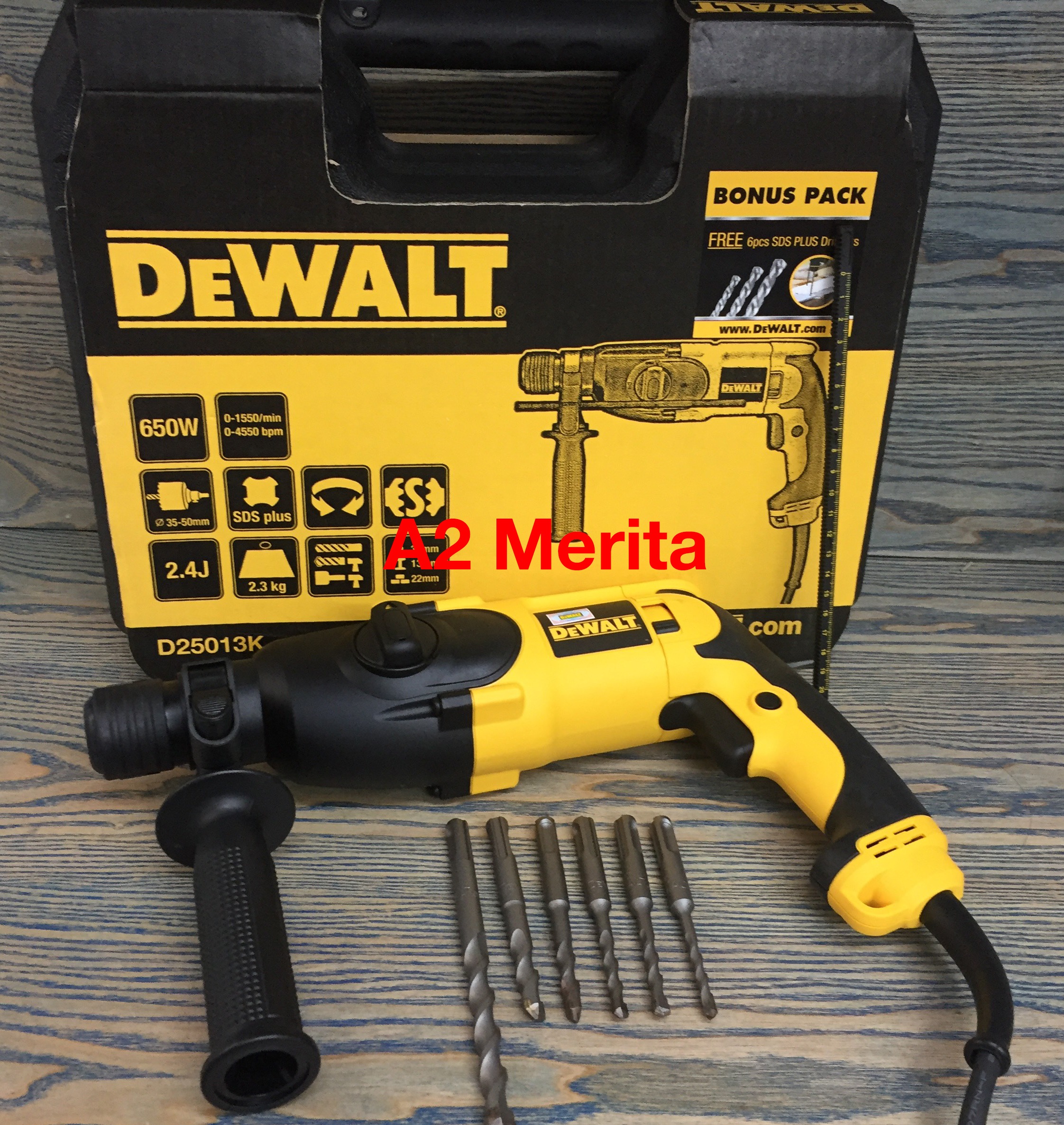 Máy Khoan 3 Chức năng  650W  DeWalt D25013K (Tặng kèm 3 mũi khoan beton)