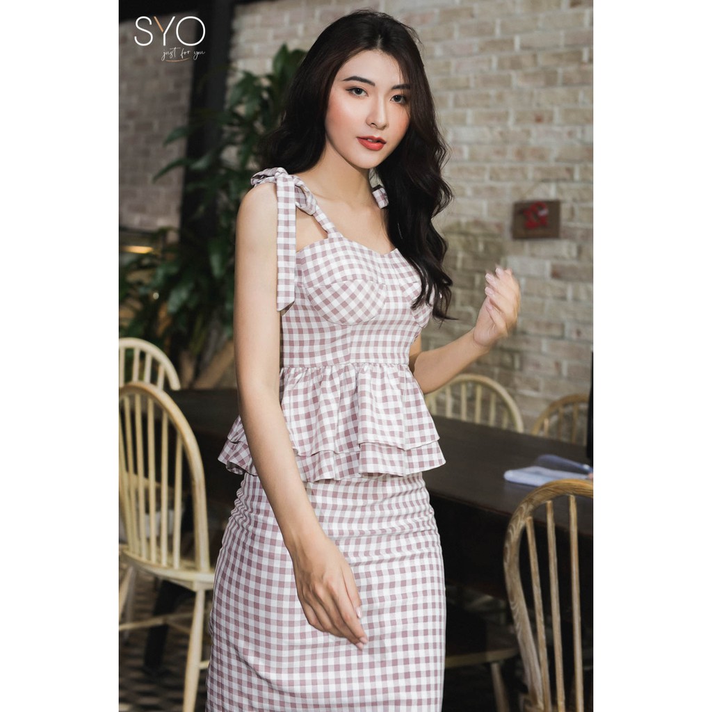 Set Áo Dây Cúp Ngực Và Chân Váy A5220008