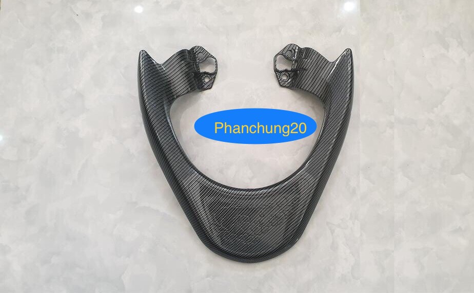Ốp tay dắt dùng cho đời xe janus 2022 2023 2024 cacbon