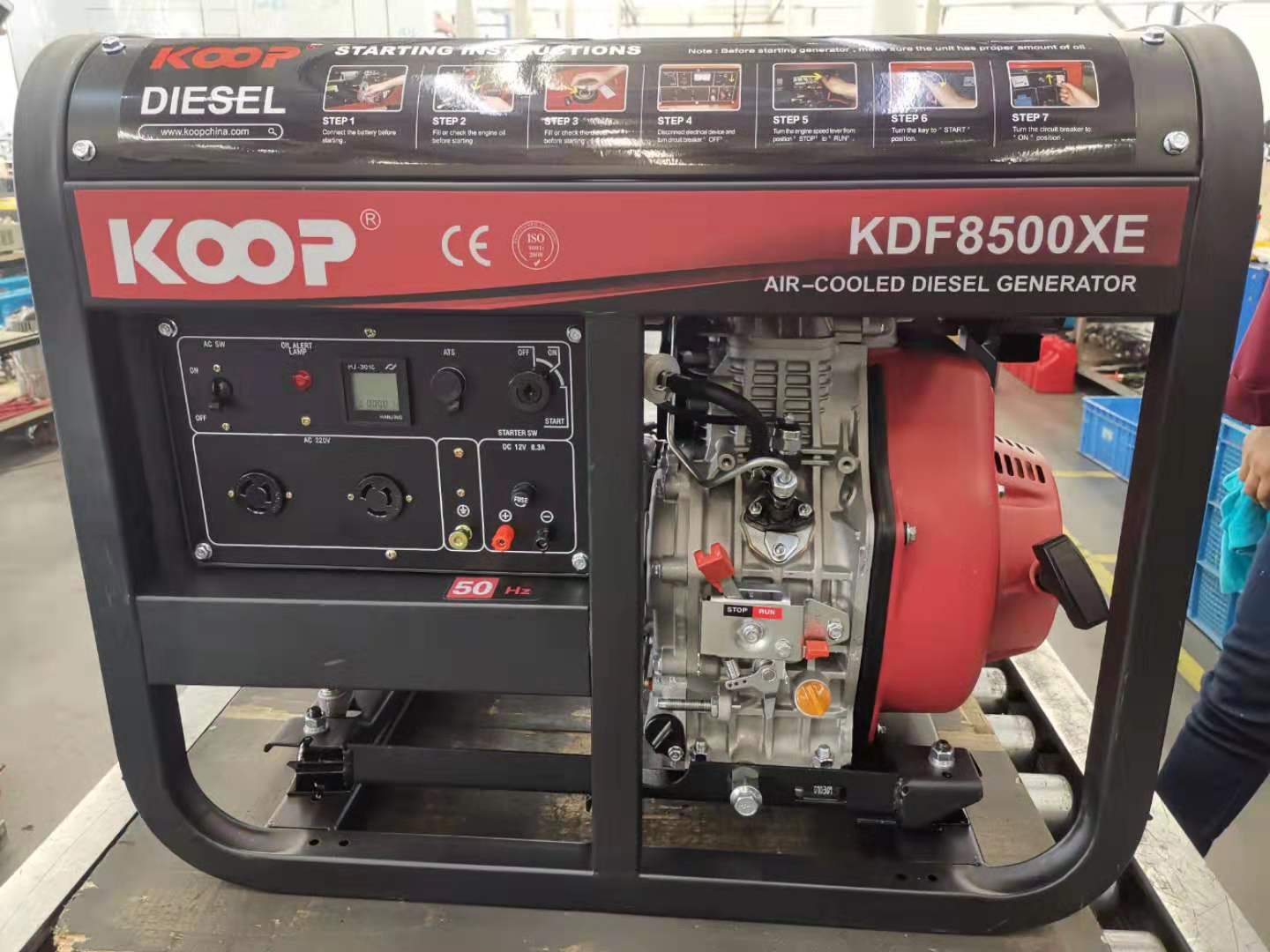 Máy Phát Điện Chạy Dầu 6.5kVA Koop KDF8500XE