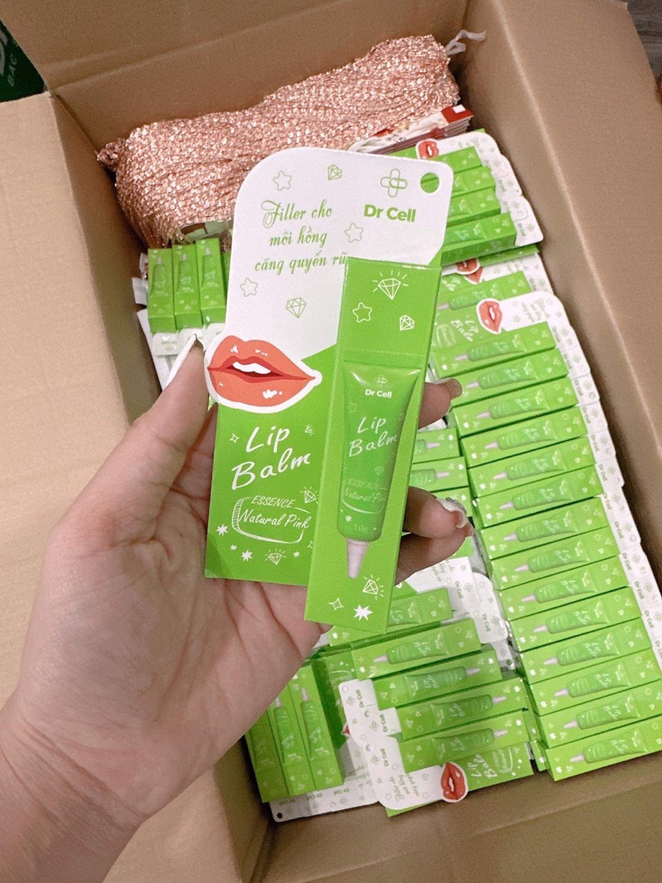Essence Dưỡng Hồng Môi DR CELL 10g