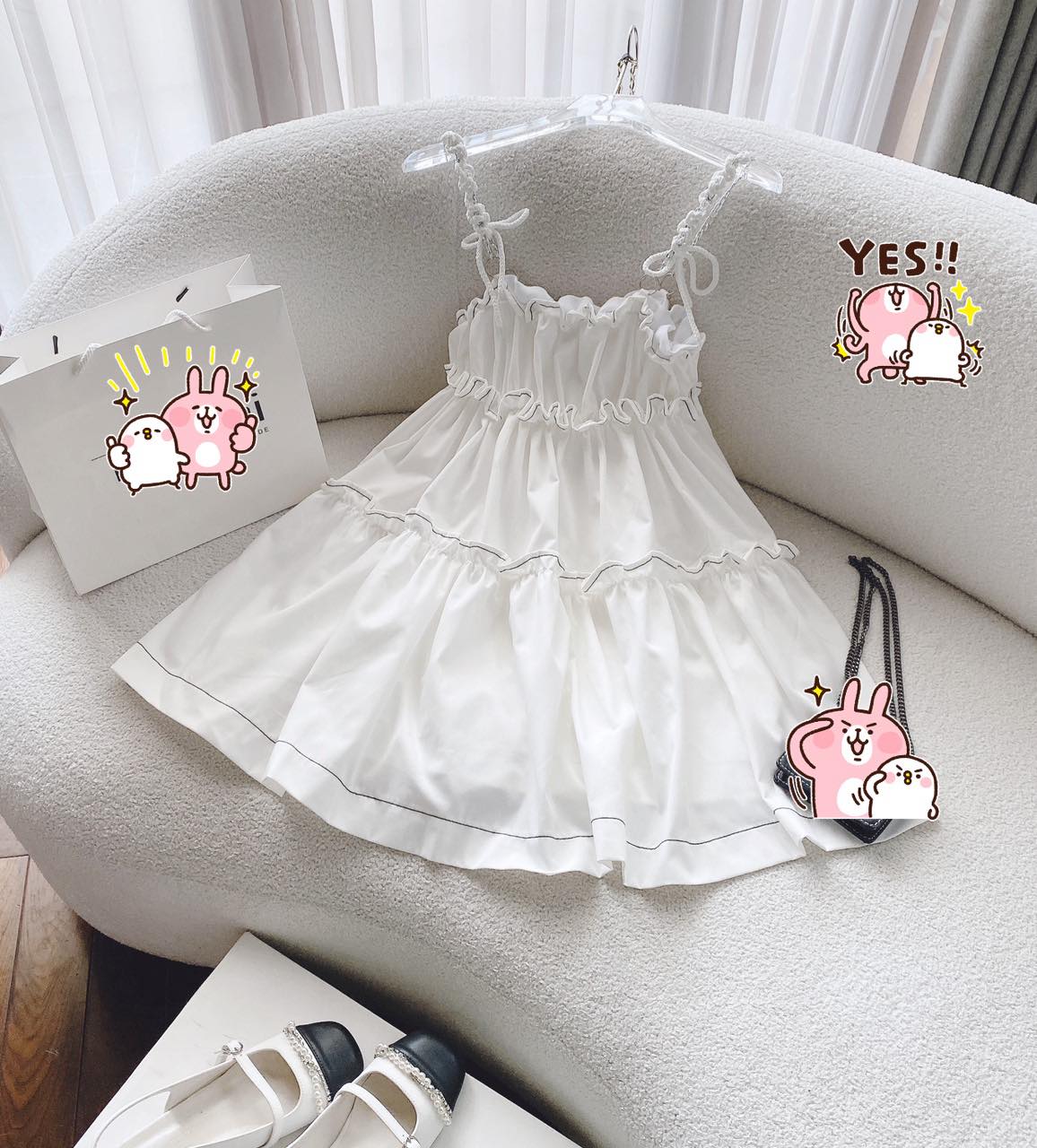 Đầm doll denim 2 dây trắng viền bèo tầng