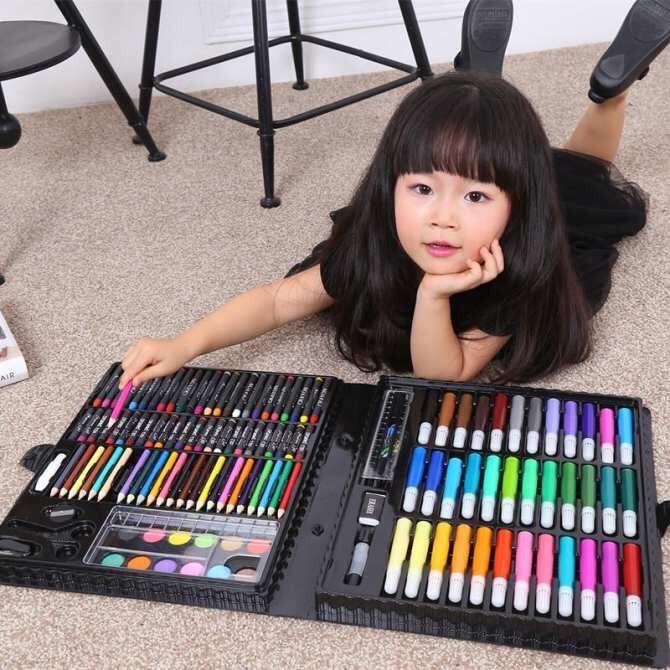 Bộ bút màu và dụng cụ thủ công 150 chi tiết cho bé tập tô vẽ thỏa thích