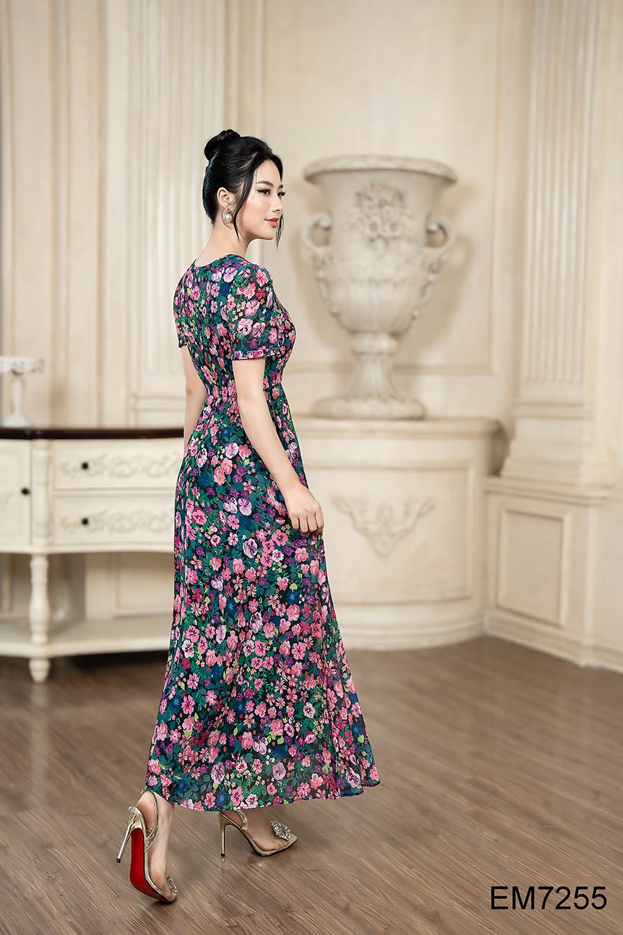 Đầm EMY EM7255 Xoè Maxi Hoa