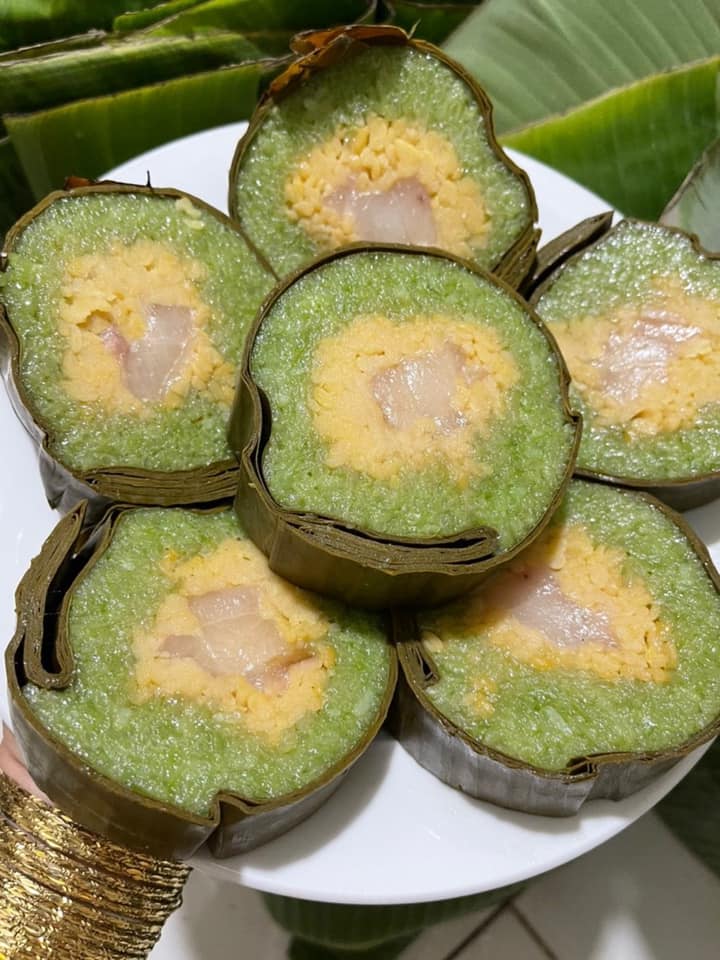 Bánh Tét Trà Cuôn Đậu Mỡ Và Bánh Ú