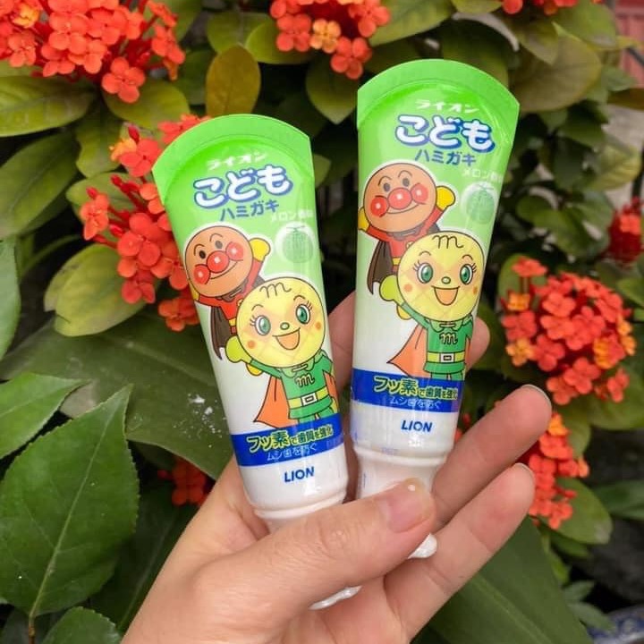 Kem Đánh Răng Hũu Cơ Nuốt Được Cho Trẻ Em Lion Nhật Bản - KĐR CHO BÉ VỊ DÂU, DƯA GANG