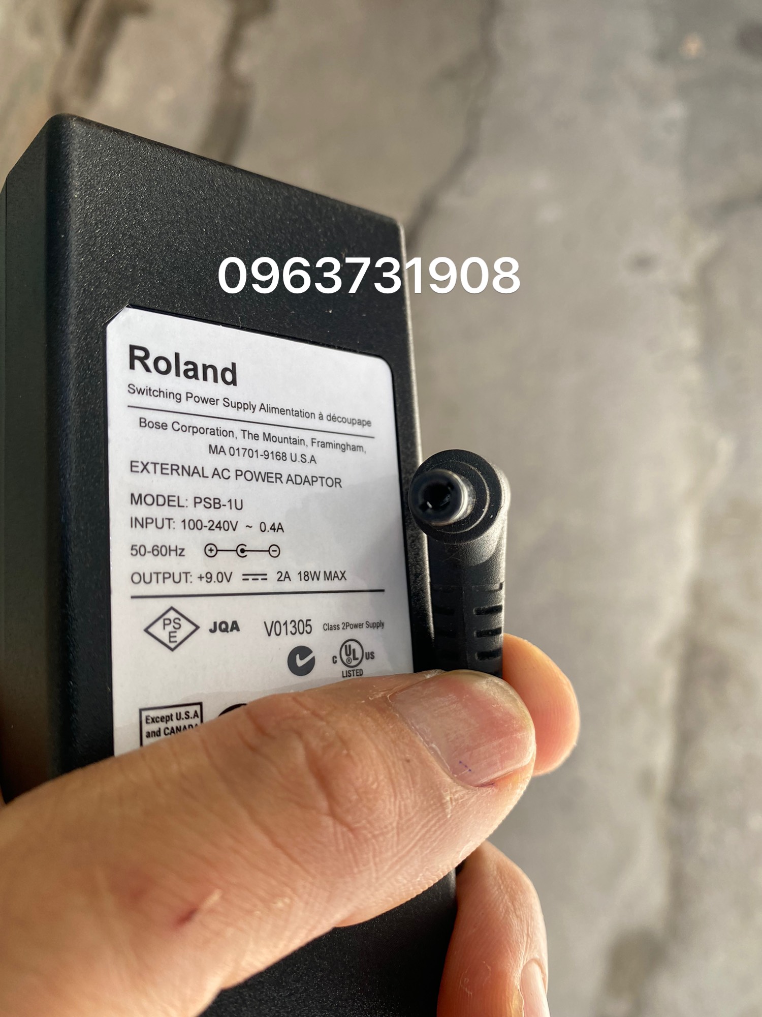 Adapter Roland PSB-1U 9V 2A 18W chính hãng