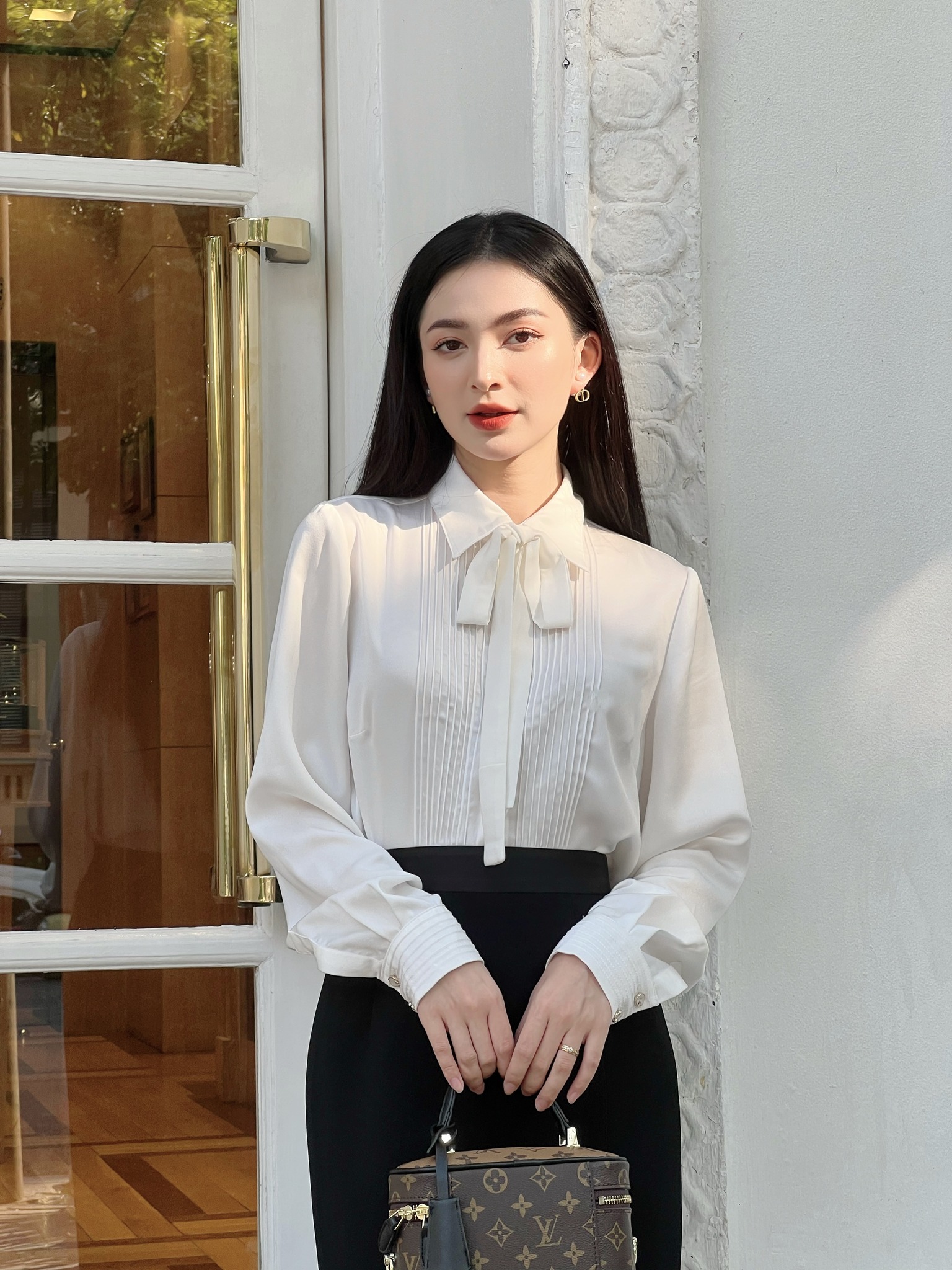 HUONG BOUTIQUE Áo lụa satin cổ đức mí gân HBSM1017