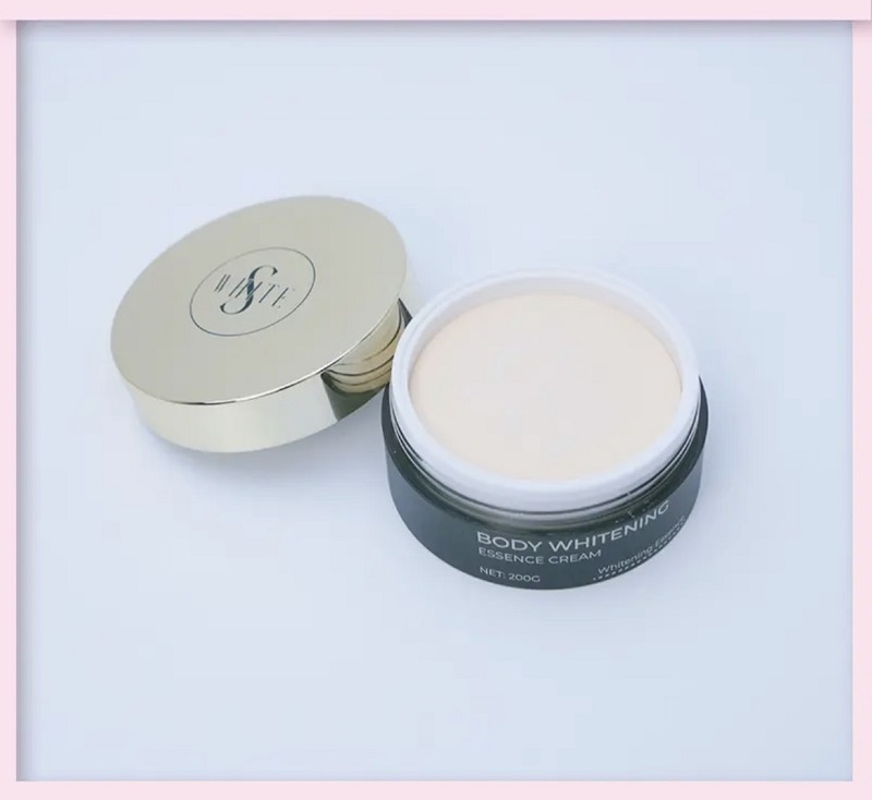 Kem Body Cốt Dưỡng Trắng Sáng Da Swhite