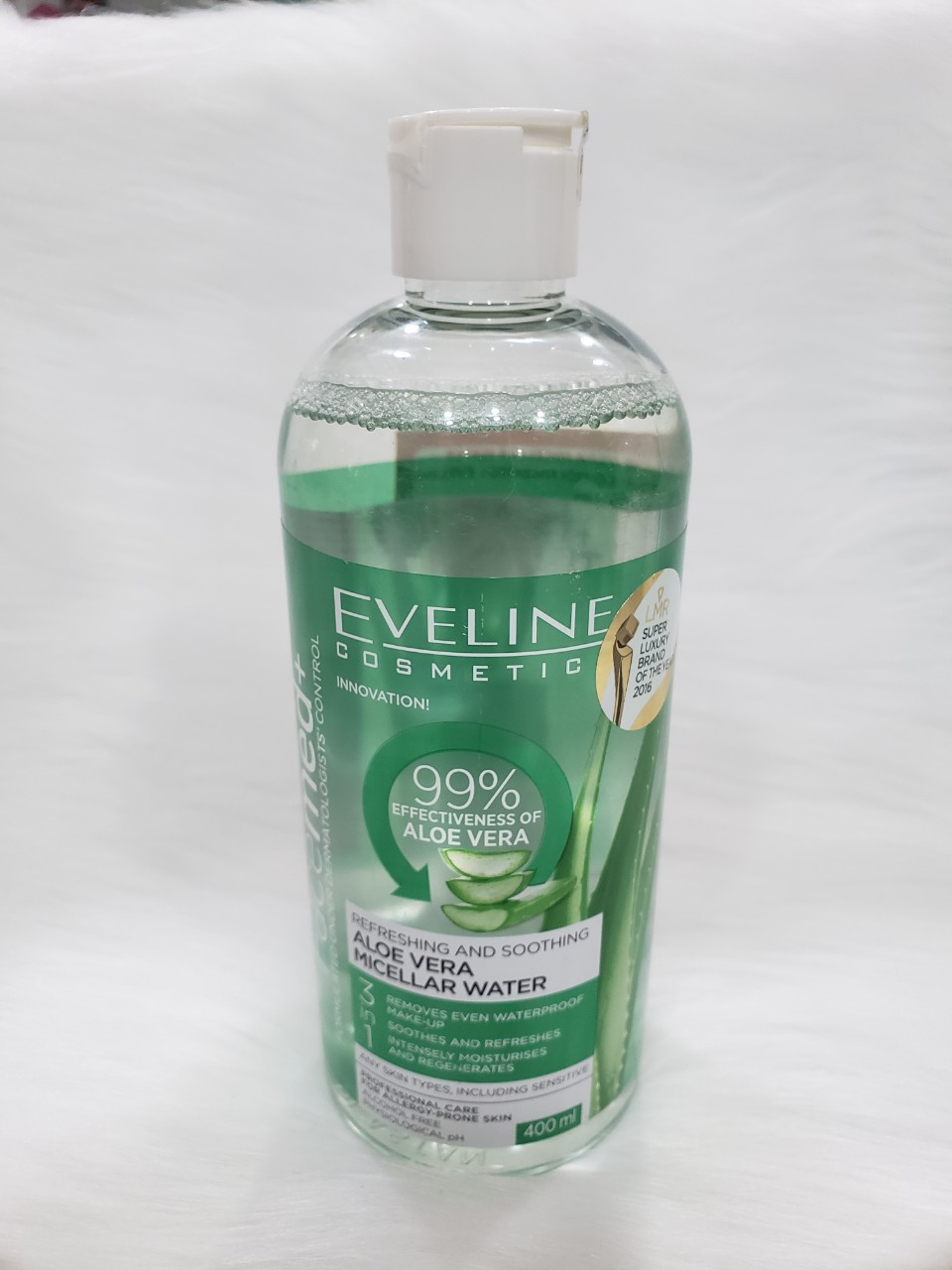 Nước tẩy trang Eveline lô hội 400ml