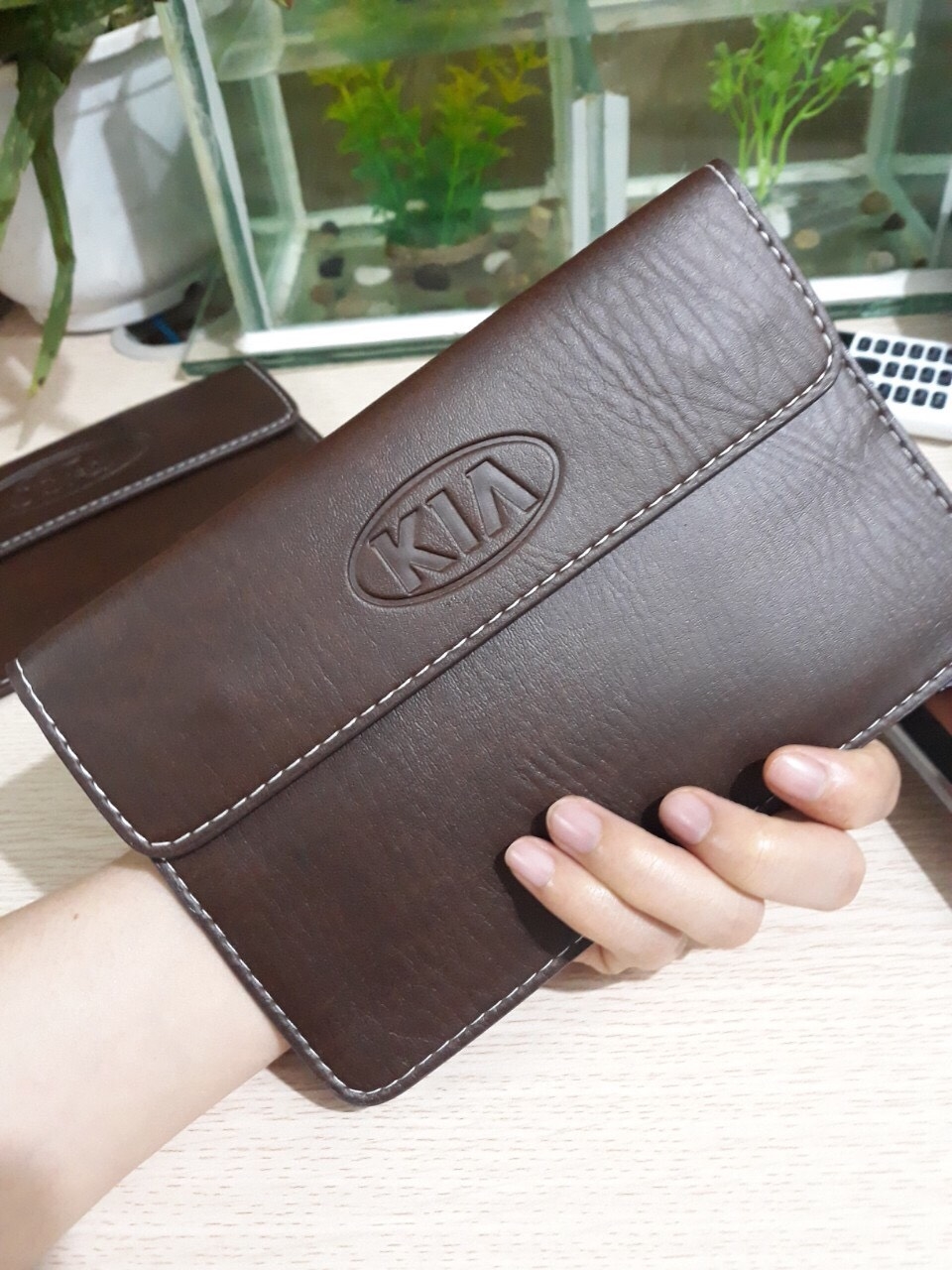 [Lấy mã giảm thêm 30%]Ví Đựng Giấy Tờ Xe Đăng Kiểm Xe Ô Tô Chất Liệu Da Pu Cao Cấp [ In Logo Các Hãng Xe]