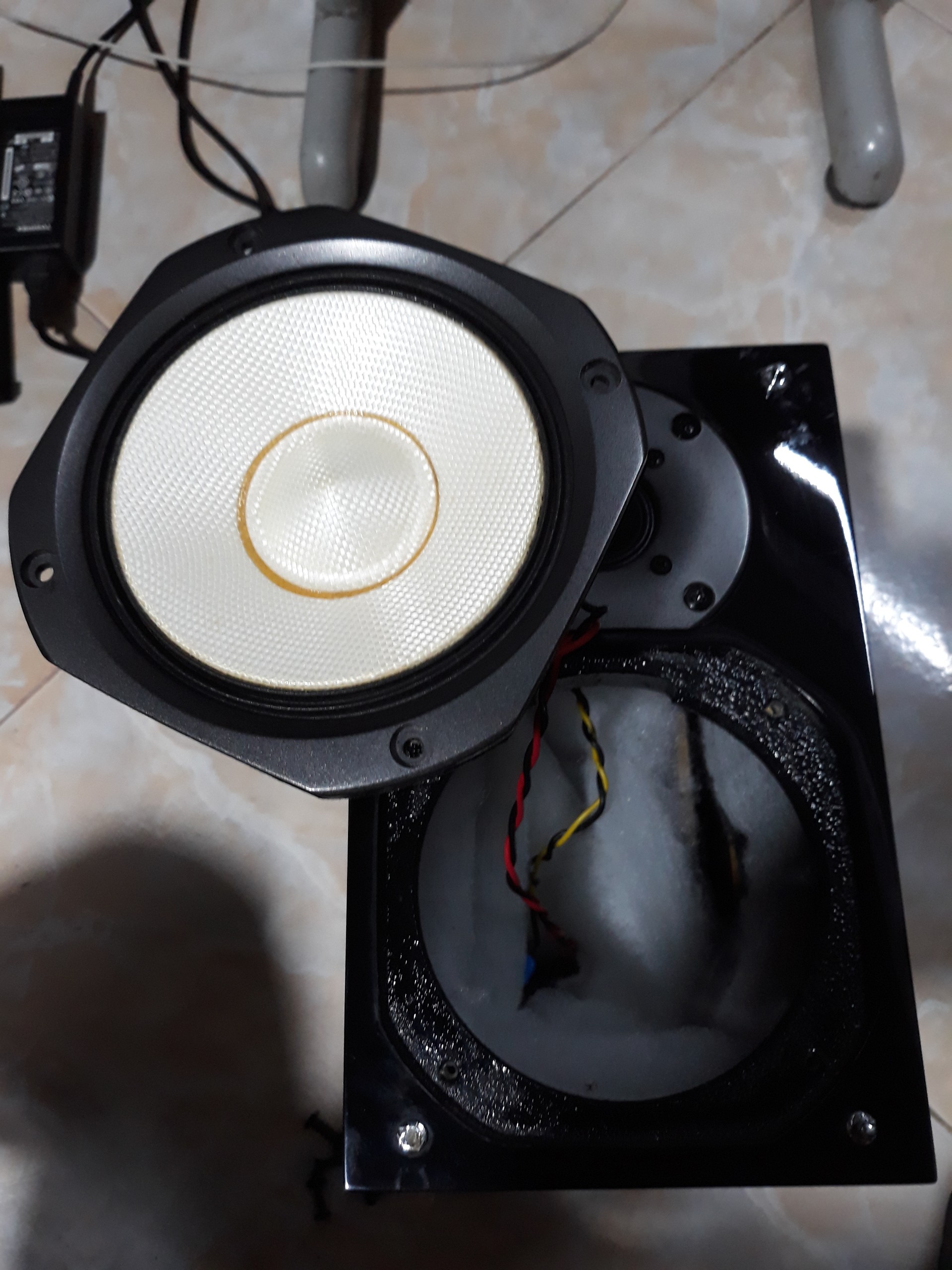 Loa Onkyo D-B8, loa bãi nhật, nội địa