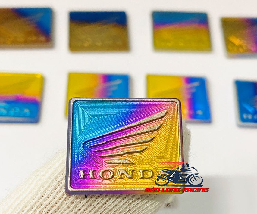 Tem Titanium 3D Logo Cánh Chim (titan 100%)