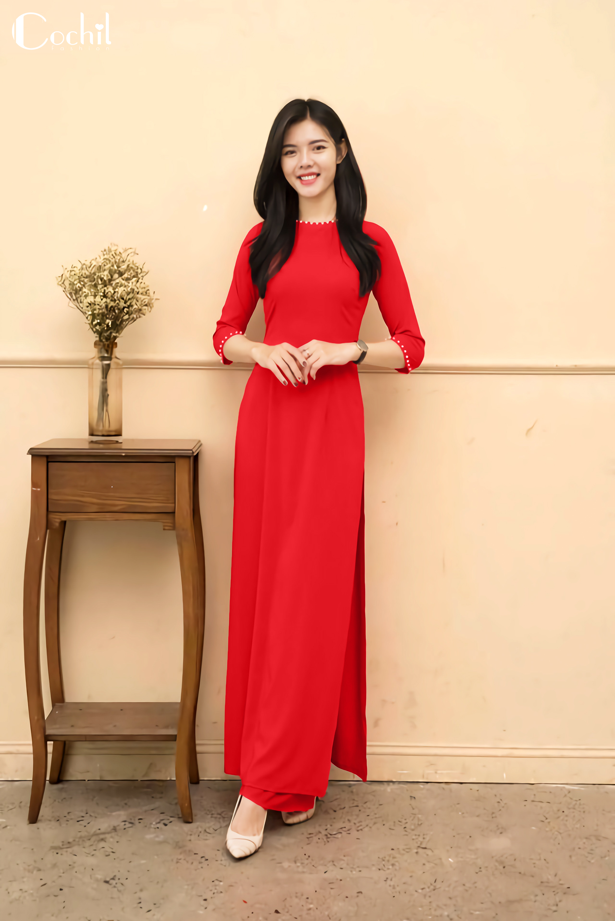 Áo Dài Truyền Thống Lụa Nhật Cổ Tròn Màu Đỏ