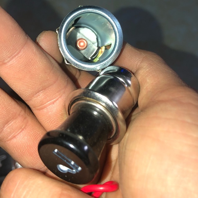 Sản phẩm gia đình làm: phutungthaythe🔧| bộ tẩu châm thuốc lá 12v 24v liền đế thay thế ( tẩu thuốc ô tô)