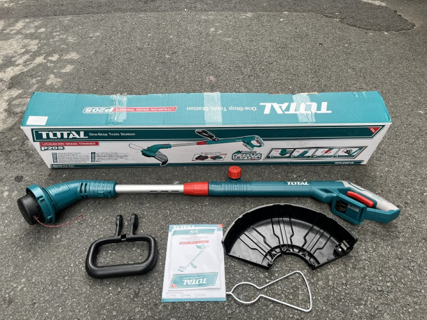 Máy cắt cỏ dùng pin 20V total TGTLI20018 (không kèm pin sạc)