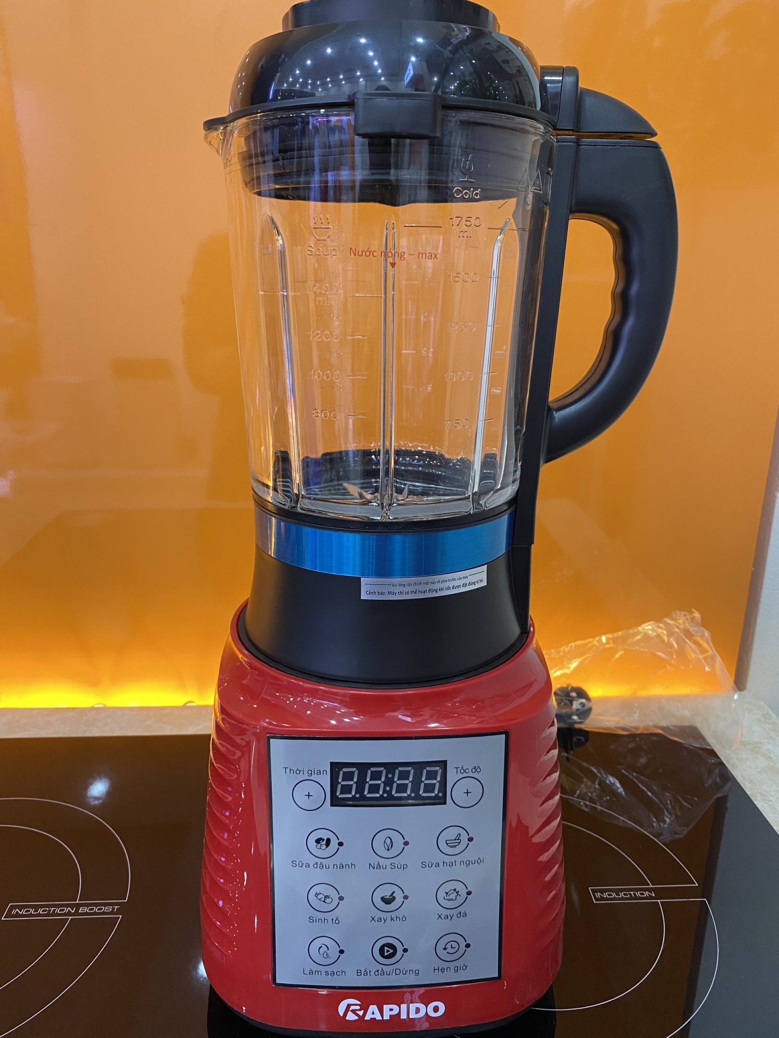 máy làm sữa hạt Rapido RHB1800D - màu đen, đỏ
