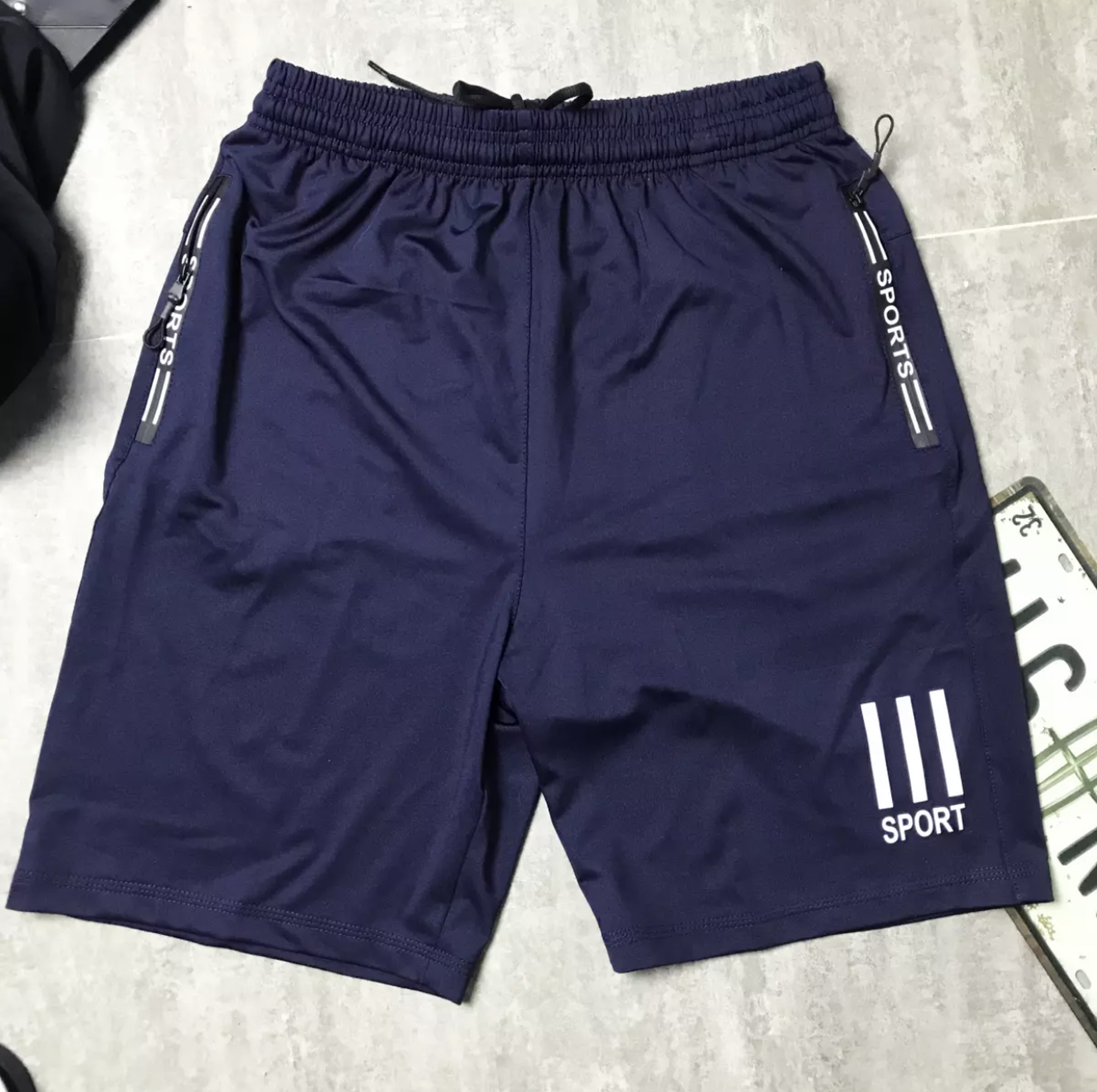Quần Short Thể Thao logo phát sáng