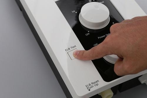 [HCM]Máy nước nóng Panasonic DH-4RP1VW (BƠM TRỢ LỰC)