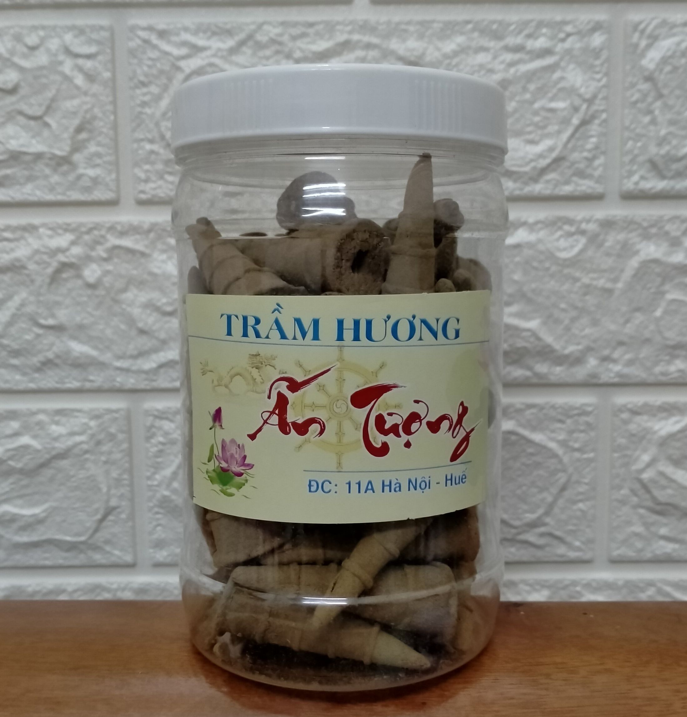 Trầm hương nụ huế 250g ( 100 nụ trầm sạch nụ to )