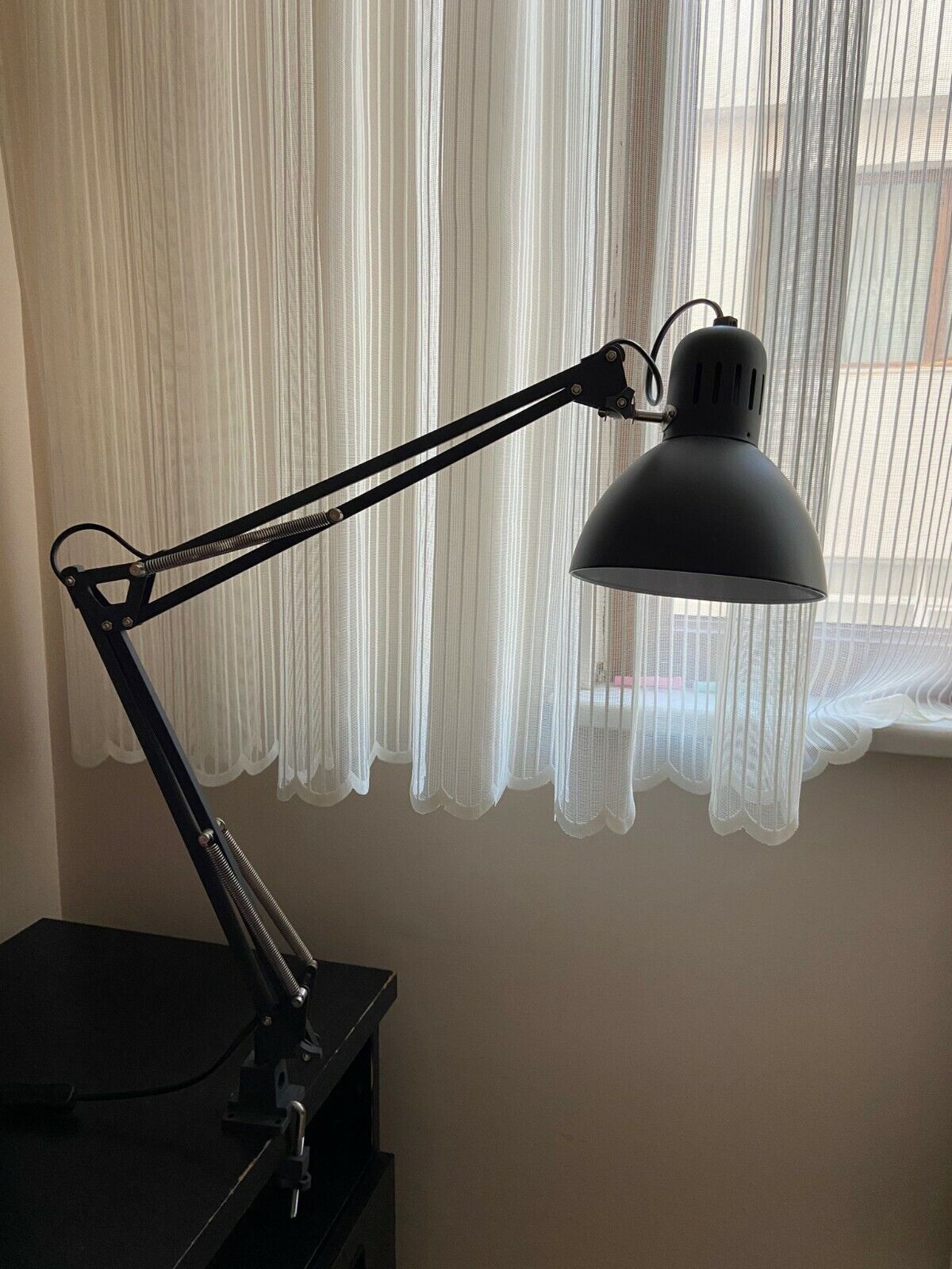 Đèn kẹp bàn Tertial IKEA - đen
