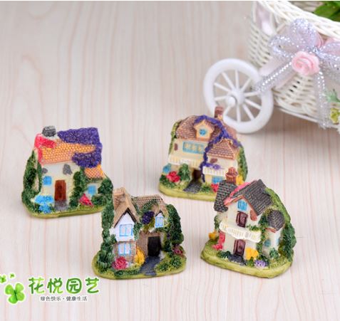 Biệt thự mini trang trí hồ cá tiểu cảnh
