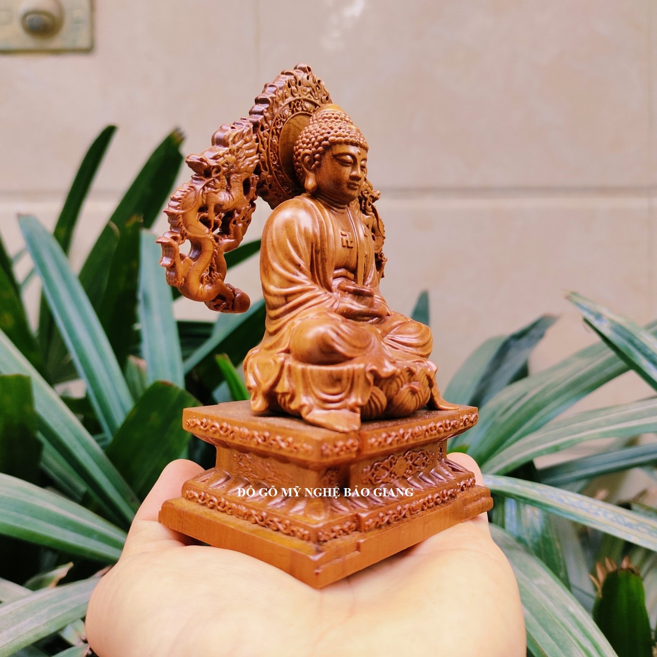 Tượng phật a di đà gỗ bách xanh