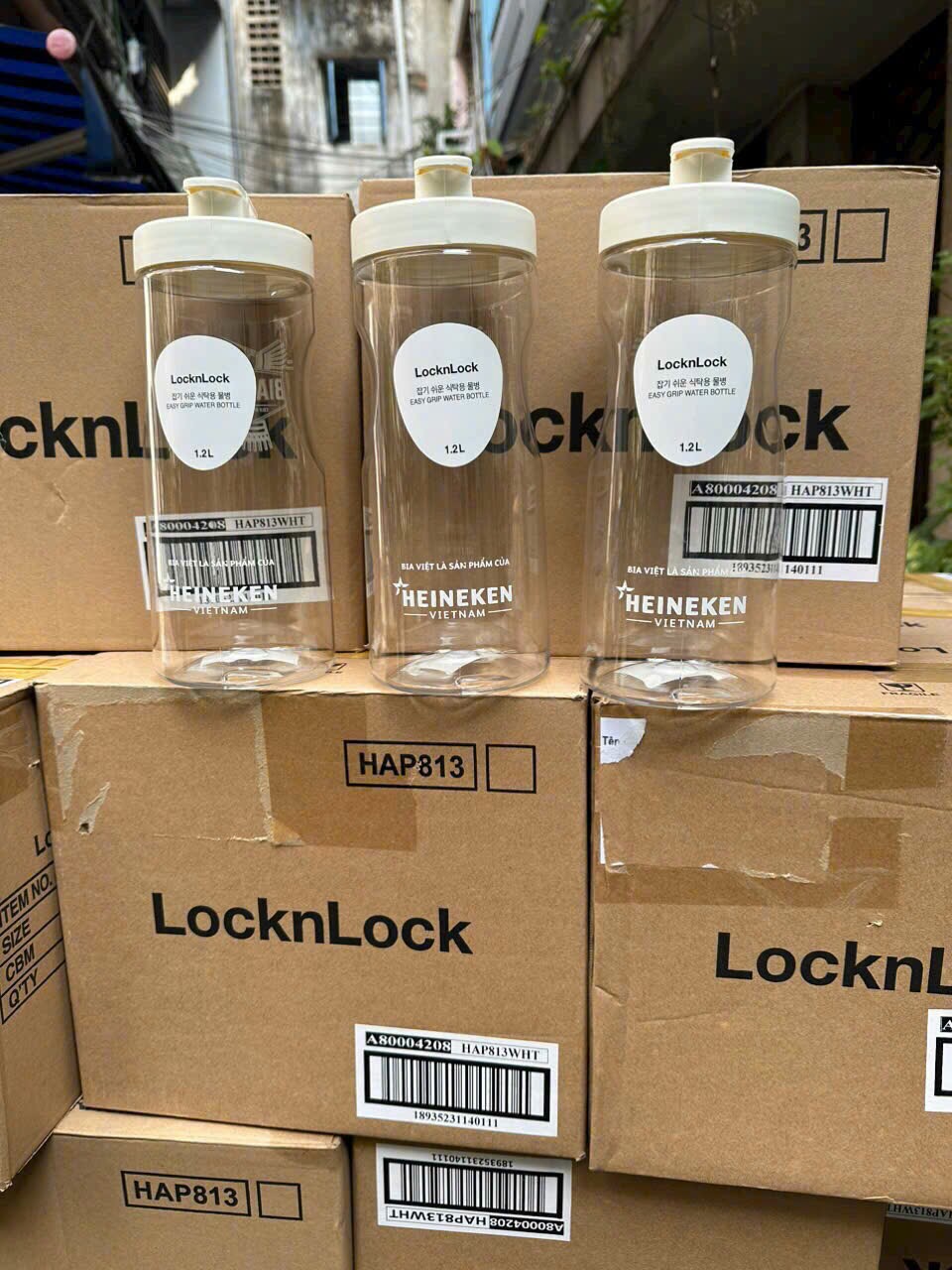 [HCM]BÌNH NƯỚC LOCK AND LOCK 2.1L MÀU XANH LÁ