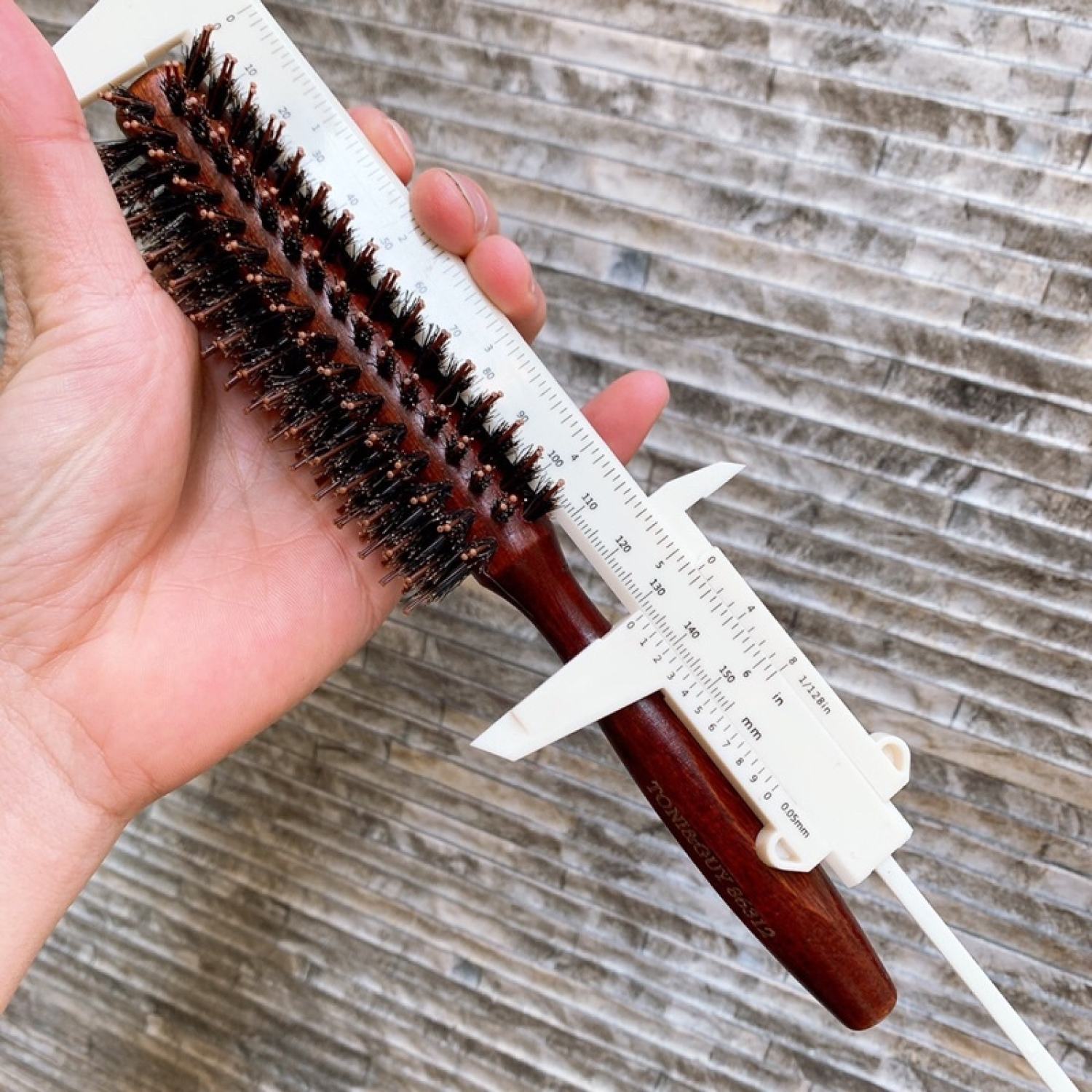 Lược sấy tóc cán gỗ, lược tròn