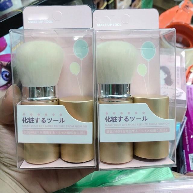 Cọ đánh phấn phủ hoặc má hồng UUYP