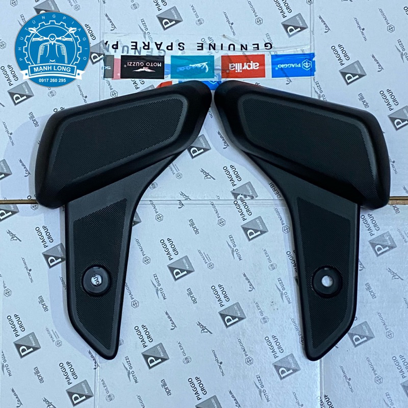 Plastic Vespa Sprint Vespa Primavera foot stool (original)