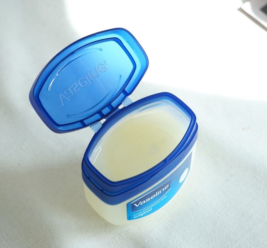 VASELINE SÁP DƯỠNG 49G