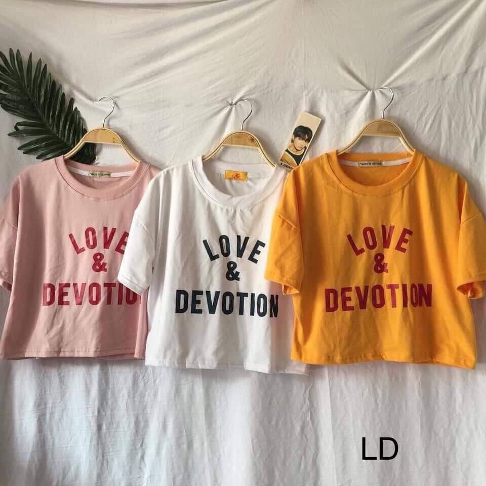 Áo croptop love chữ ngực ldu0519