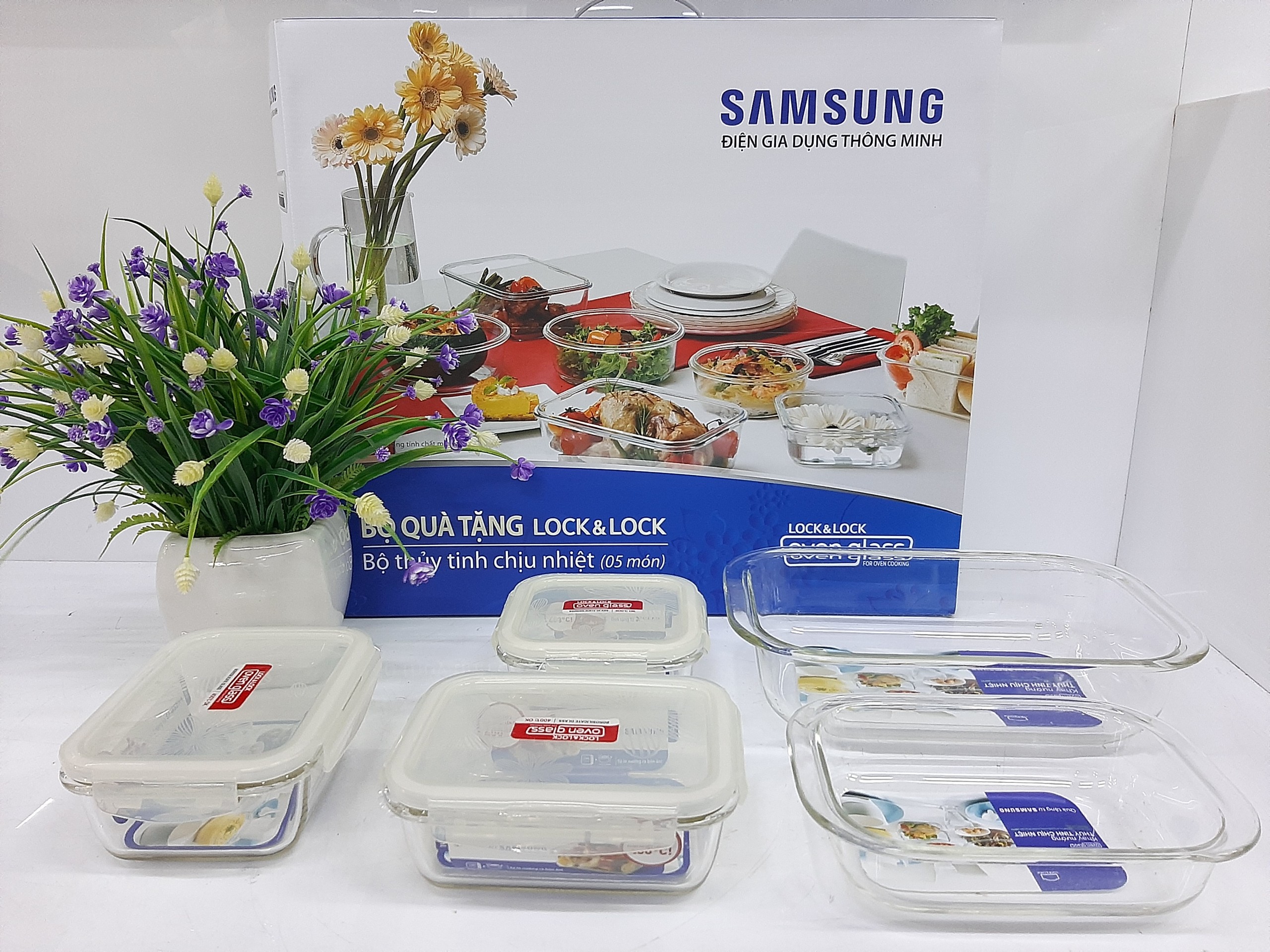 Bộ 5 món đựng thực phẩm thủy tinh chịu nhiệt Lock & Lock