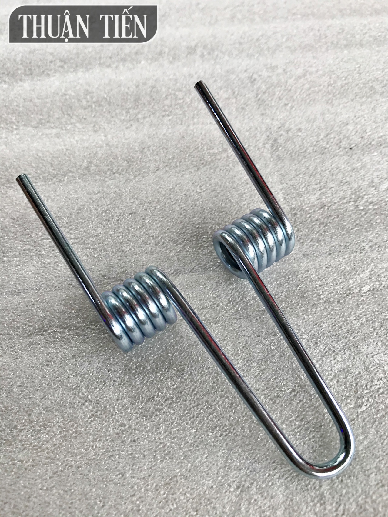 LÒ XO BẬT YÊN TỰ ĐỘNG - TIỆN LỢI KHI ĐỔ XĂNG, KHÔNG CẦN GIỮ YÊN, THAO TÁC NHANH CHỐNG, GIÁ CẢ HỢP LÝ - CÓ PHÂN LOẠI SỐ LƯỢNG THEO NHƯ CẦU KHÁCH HÀNG