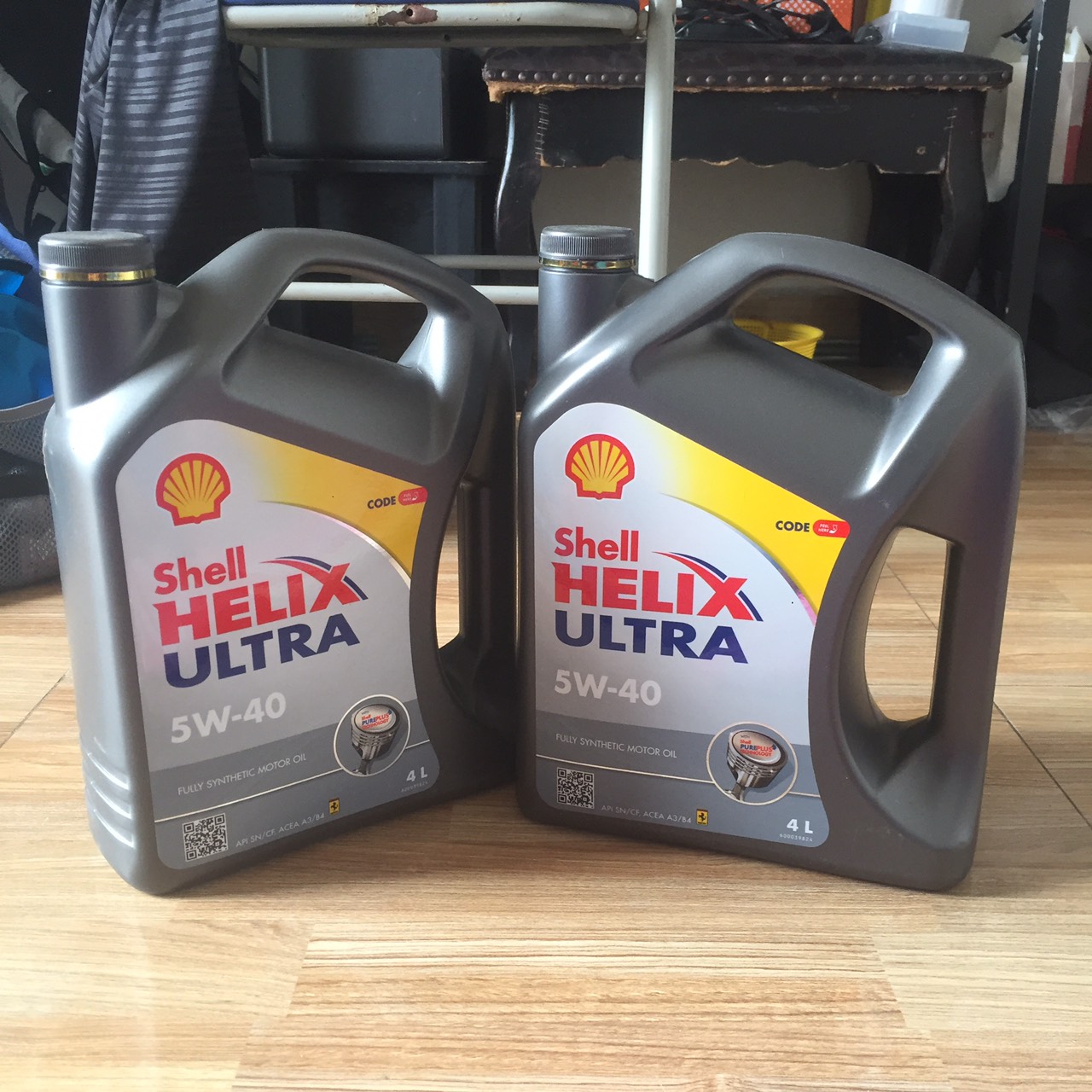 Nhớt Shell Helix Ultra 5W40 4L API SP