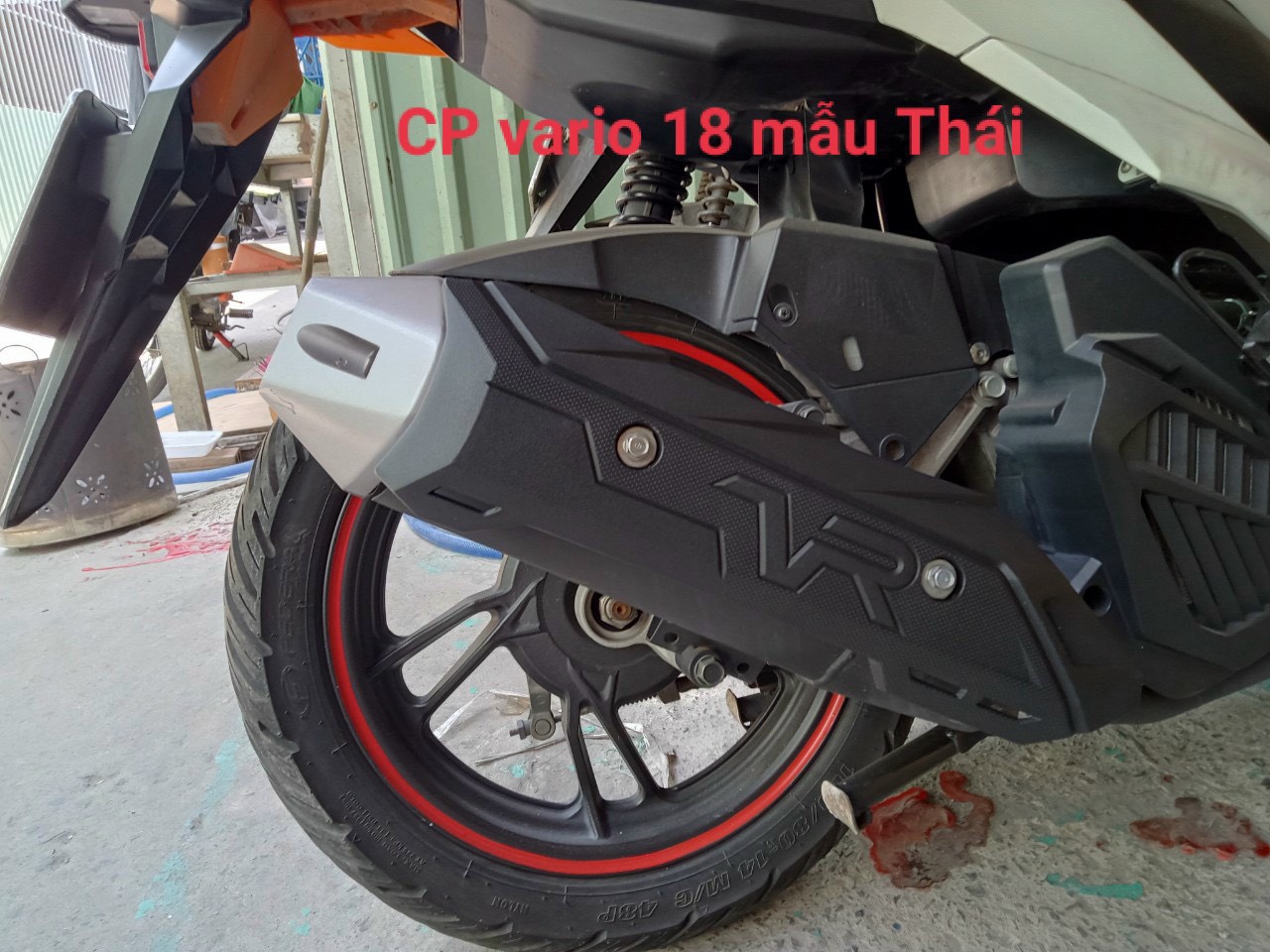 ốp pô xe VARIO đời 2018 kiểu THÁI màu đen mờ