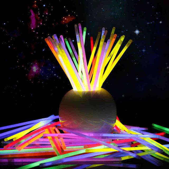 Sỉ 200 que phát sáng, vòng phát sáng lightstick