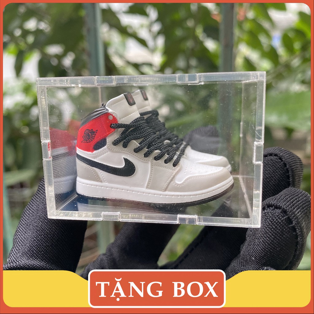 Móc khóa giày jordan 1 retro high light smoke grey tỉ kệ 1:6 j26