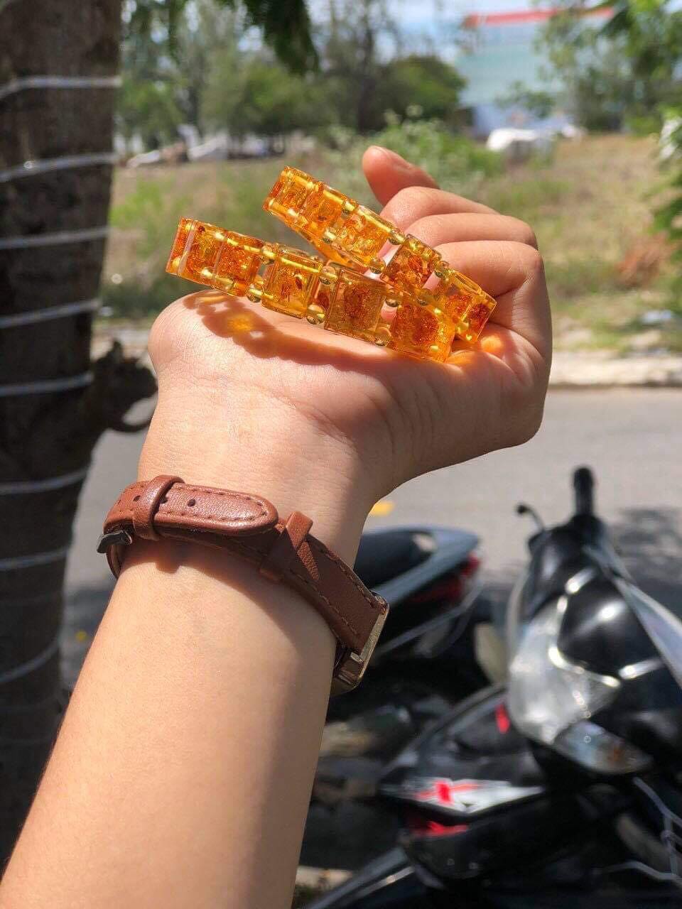 Vòng tay Hổ Phách Thiên Nhiên