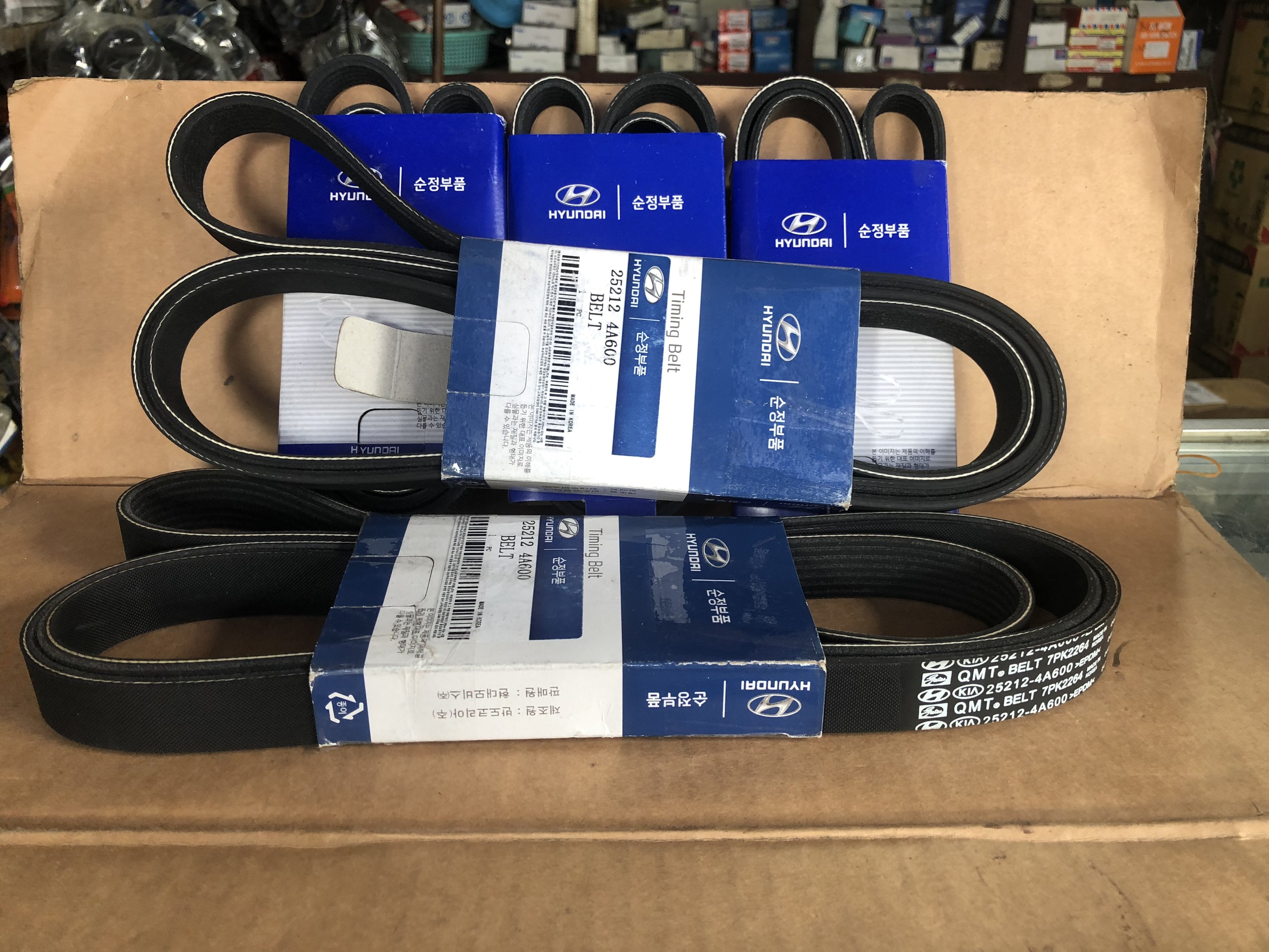 Dây Curoa Tổng HYUNDAI SOLATI 16C
