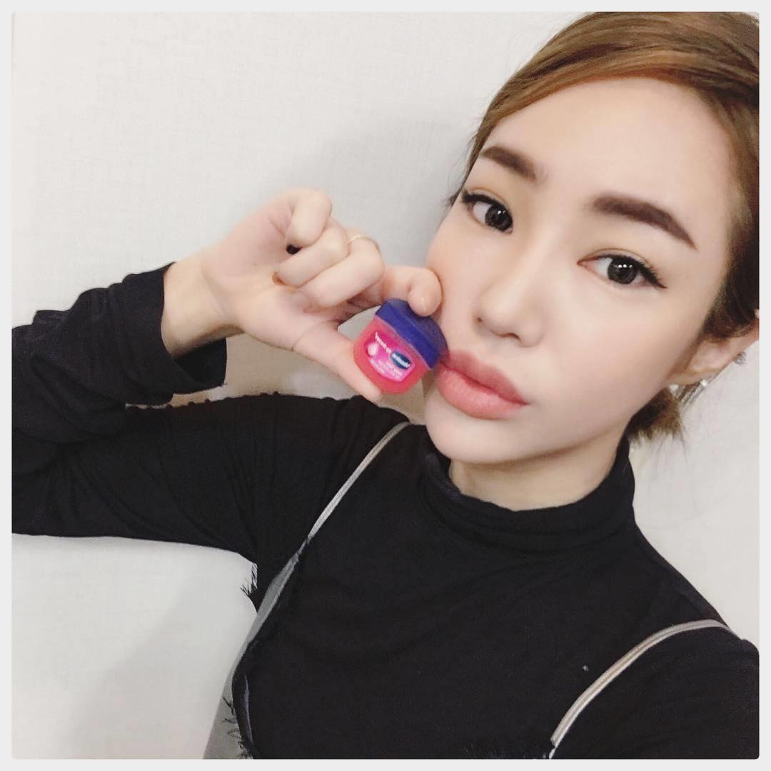 [HCM]Son Dưỡng Môi Vaseline Lip Therapy 7g của mỹ