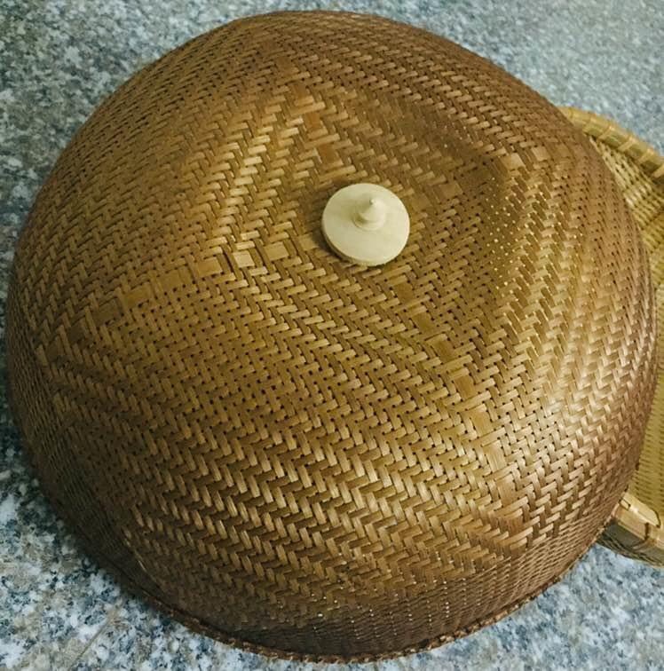 Lồng bàn tre đan