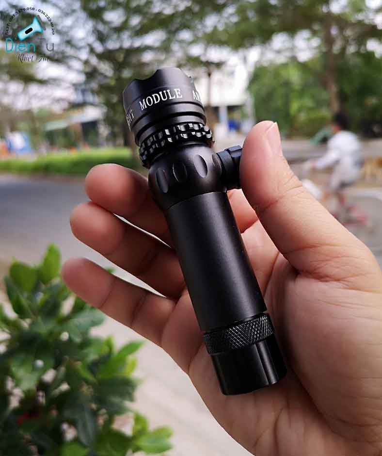 [HCM]Đèn laser Tia Đỏ Núm vặn Trọn Bộ PIn Sạc cao Cấp