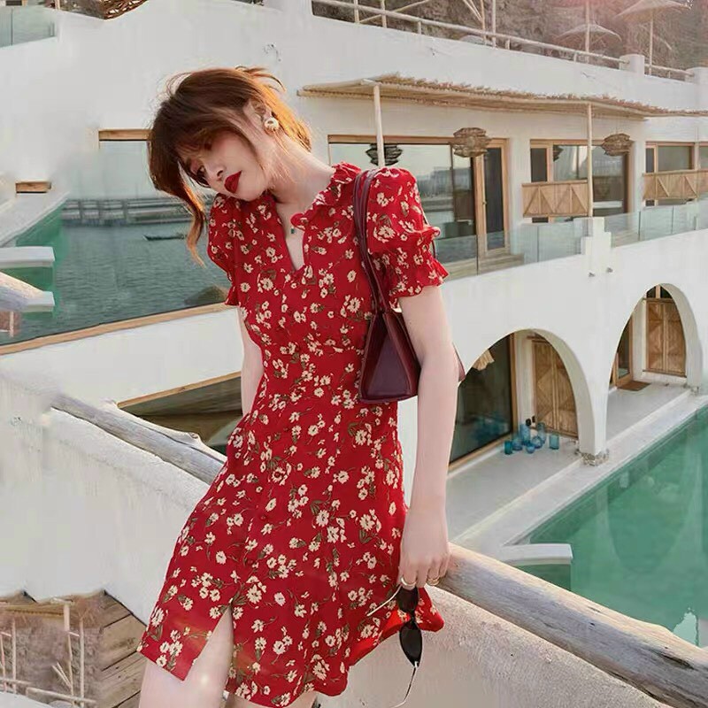 Đầm Đỏ Hoa Vàng Cổ V N037