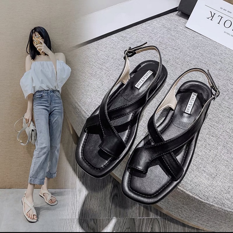 Dép Sandal nữ đế bằng quai chéo xỏ ngón thời trang da mềm êm chân-SB21