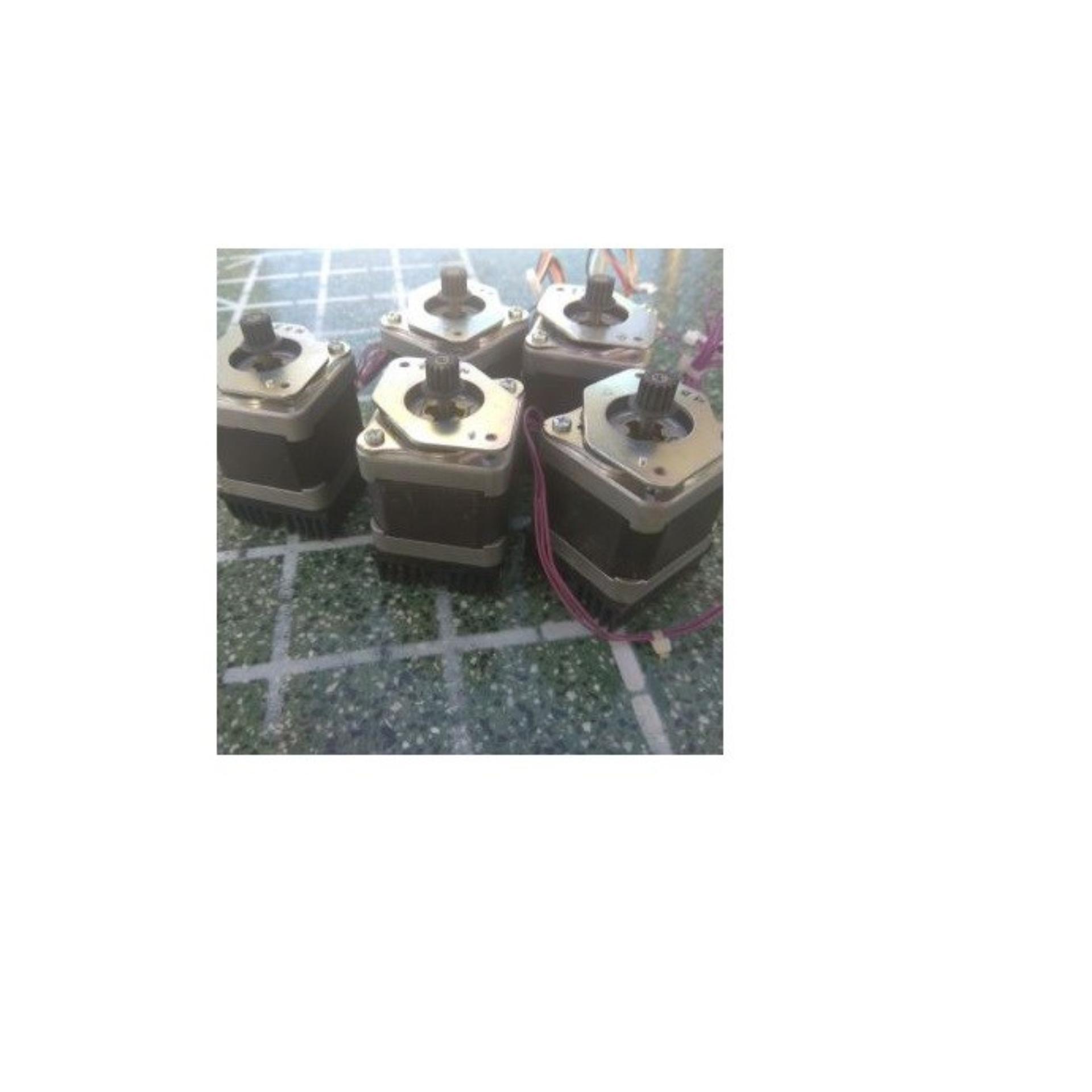 Động cơ bước Step motor 42x42x48 (nema 17) cũ. đã tháo pully