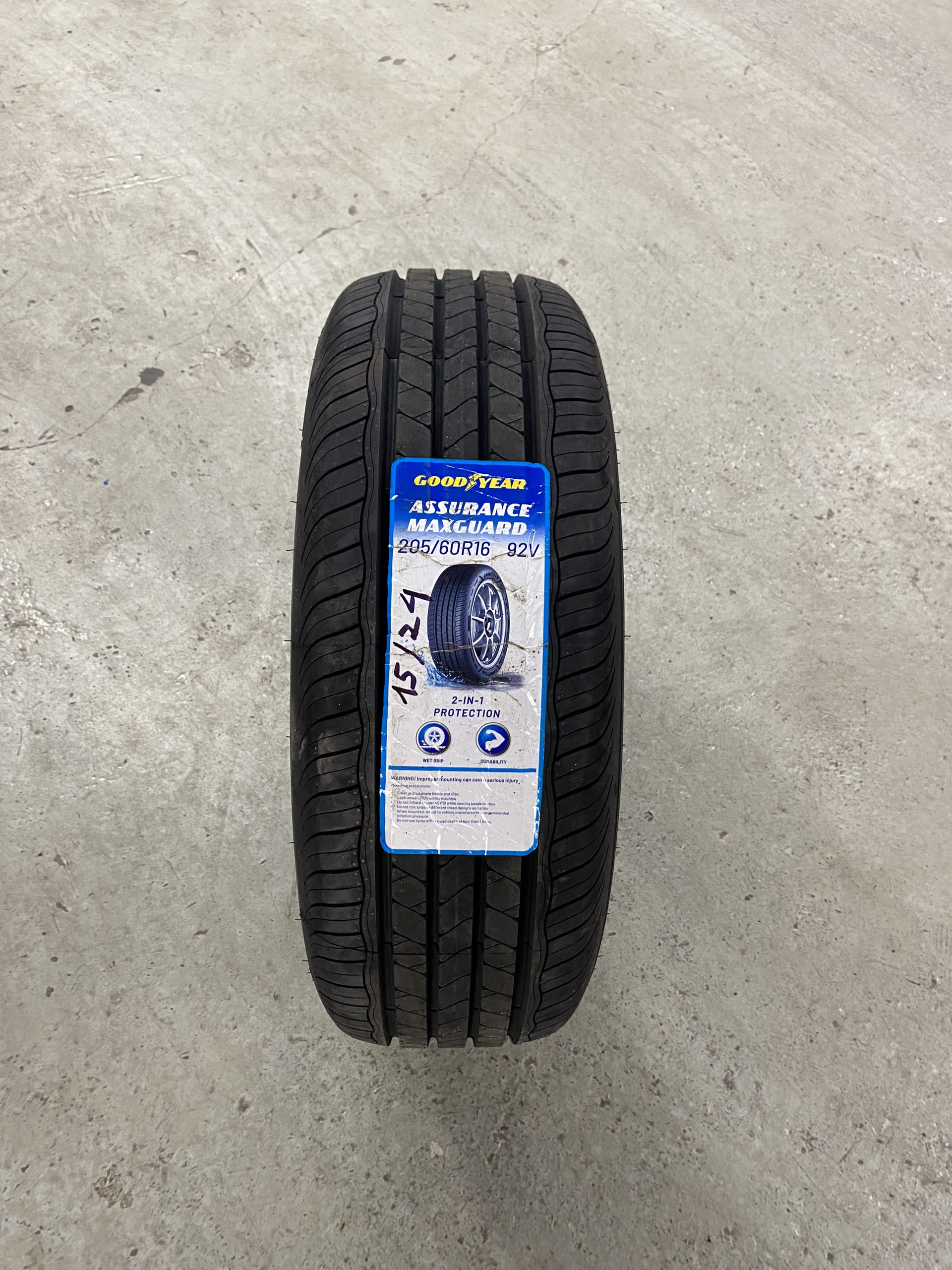 Lốp goodyear 205/60r16 assurance maxguard